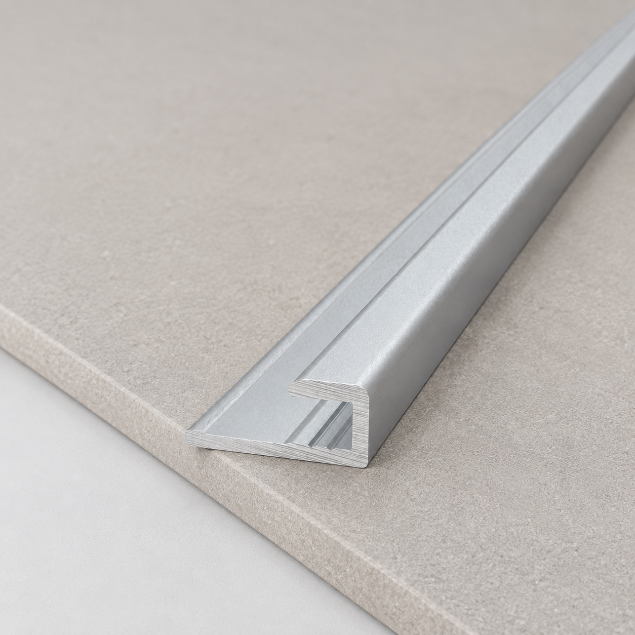 Lumena Aesthetics Abschlussleiste – Aluminium für 2,5-mm-Wandpaneele, 3 m